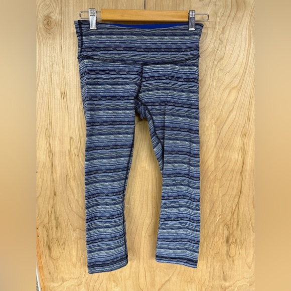 Lululemon Wunder Under Crop Leggings Women's Size 6 Blue Spave Dye Twist - Picture 1 of 5